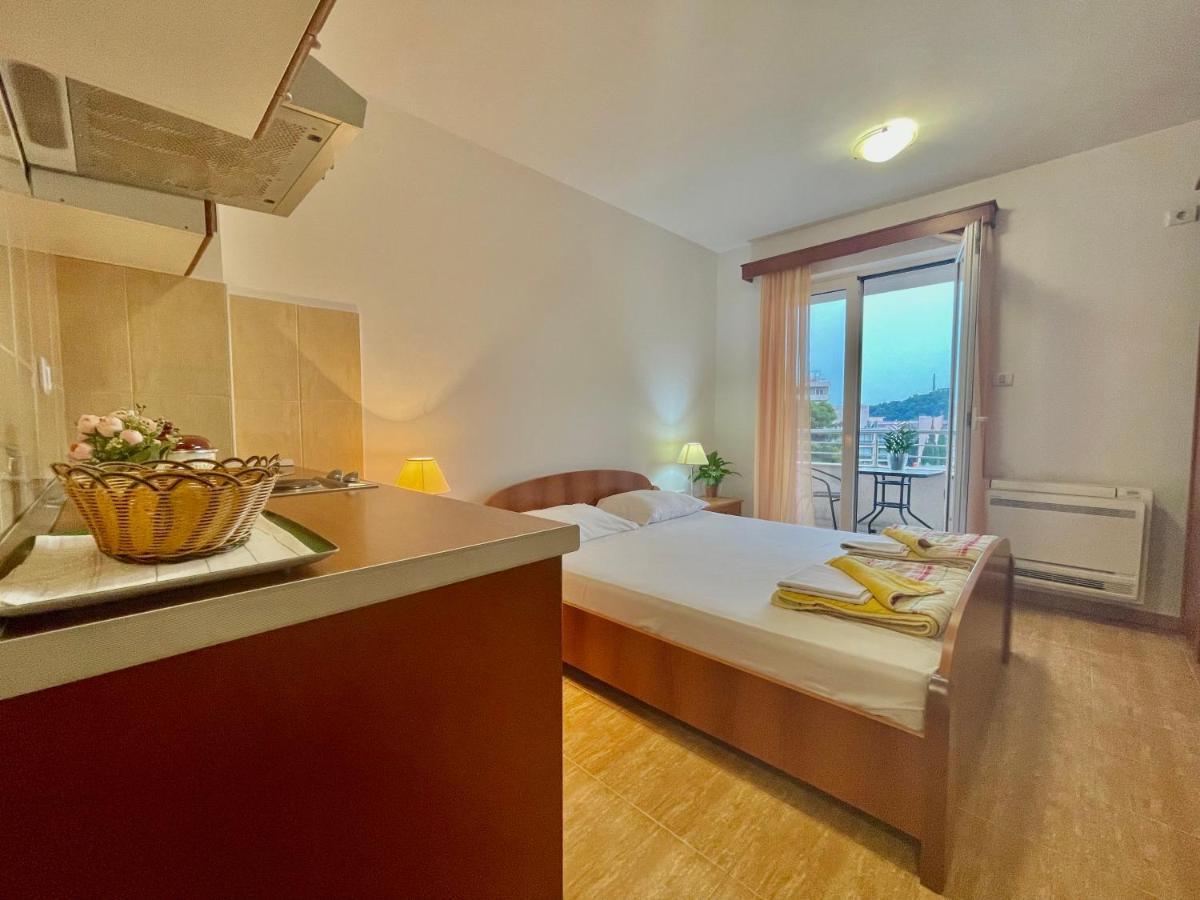 Apartments Boreta Becici Budva Exterior foto